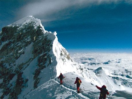 高みを目指す登山者たち — 蘭学塾のイメージ